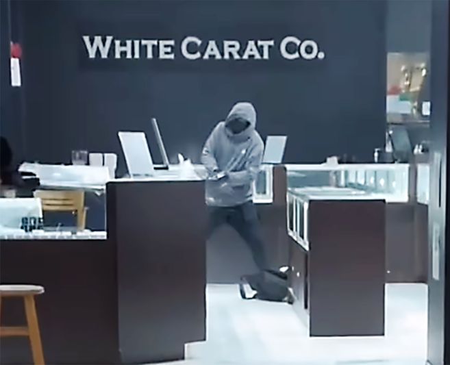 jewelry-store-robbery-video-1